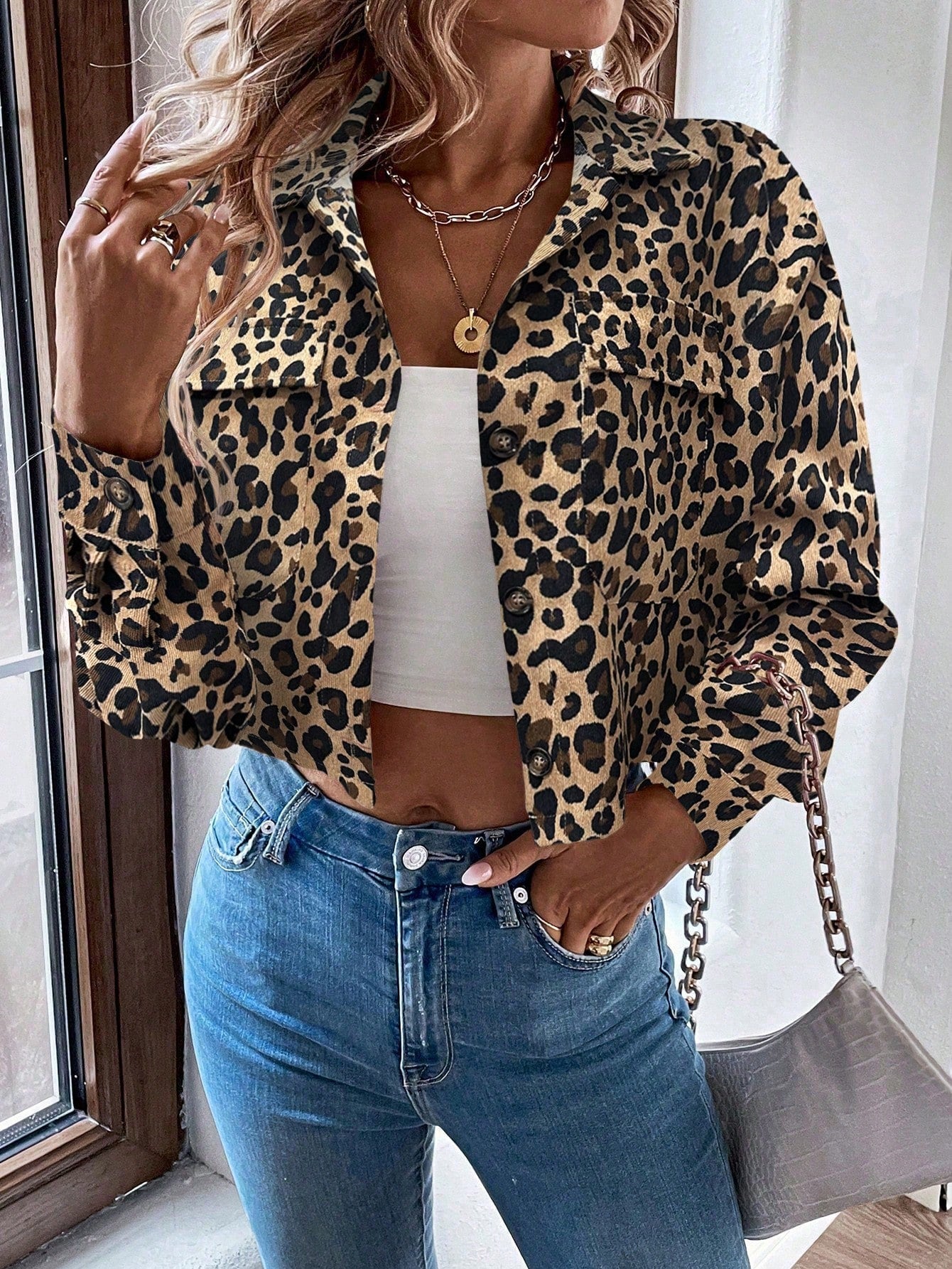 Franclia Shoulder Crop Corduroy Jacket